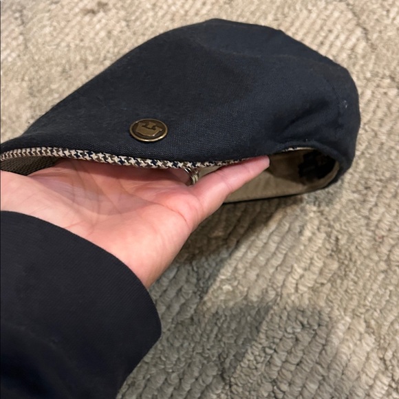 Goorin Bros Navy Newsboy Cap with Gold Button - Picture 9 of 9